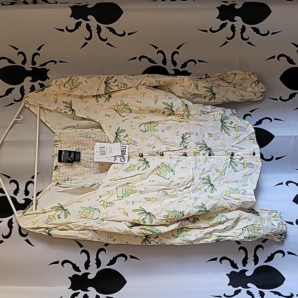 Totoro button up blouse from Her Universe plus sized 3 3xl NWT